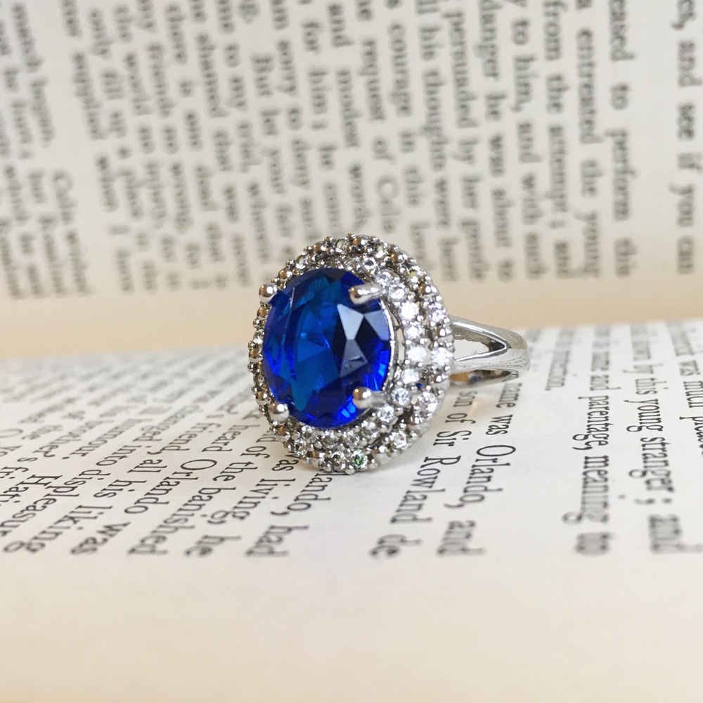 Vintage-Style Blue Crystal Halo Cocktail Ring